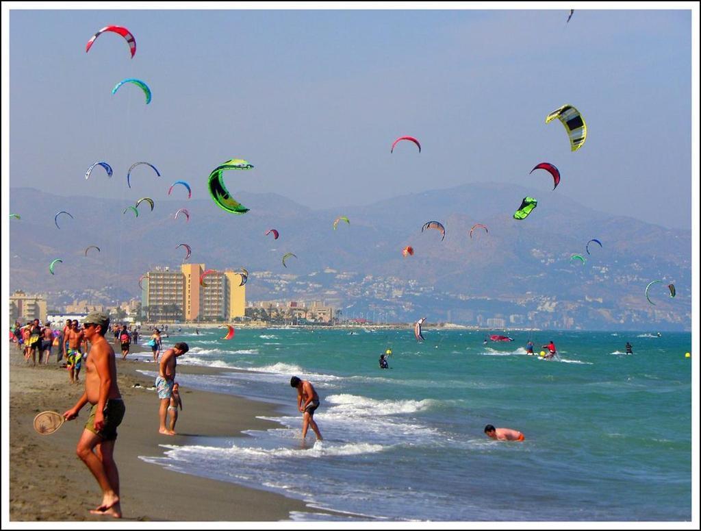 Malaga Chalet En Guadalmar Villa ภายนอก รูปภาพ